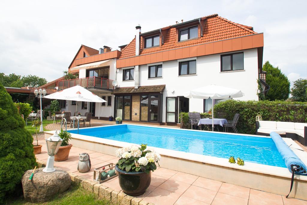 Hotel Zum Kuehlen Grunde Minden  Exterior photo